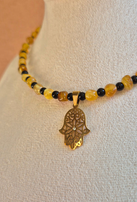 Collier ambre & onyx avec Main de Fatma