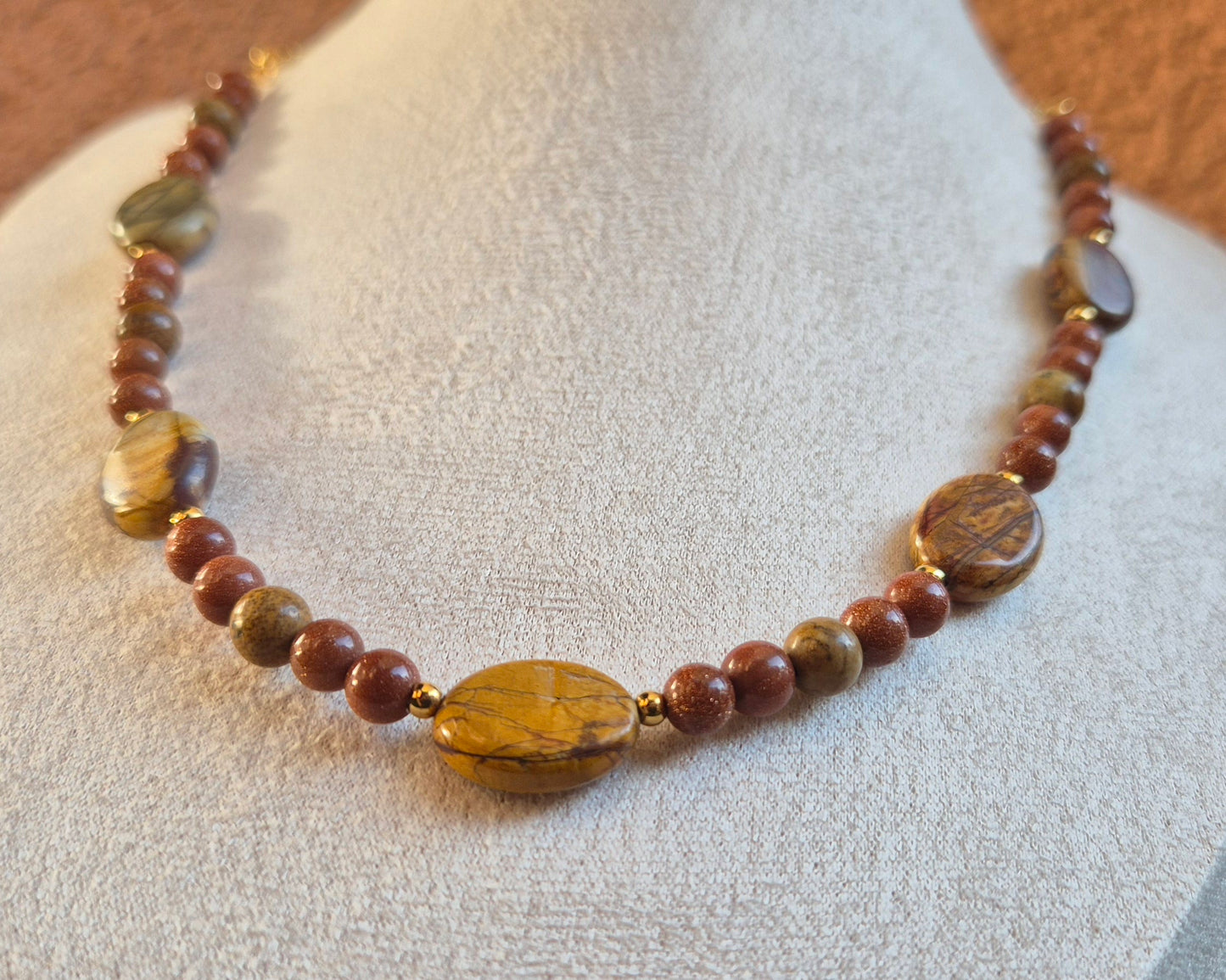 Collier pierre de soleil & jaspe Picasso