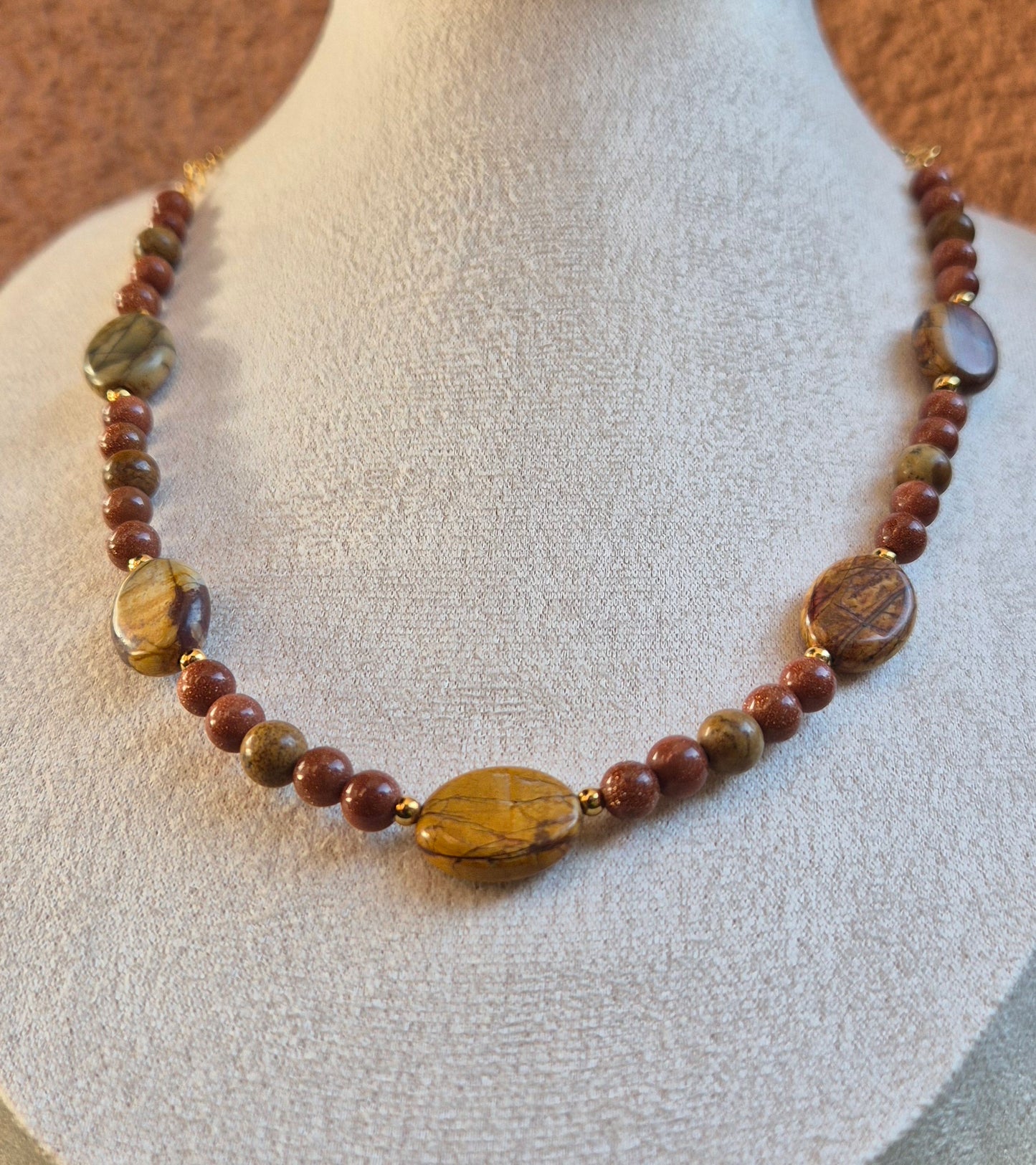 Collier pierre de soleil & jaspe Picasso