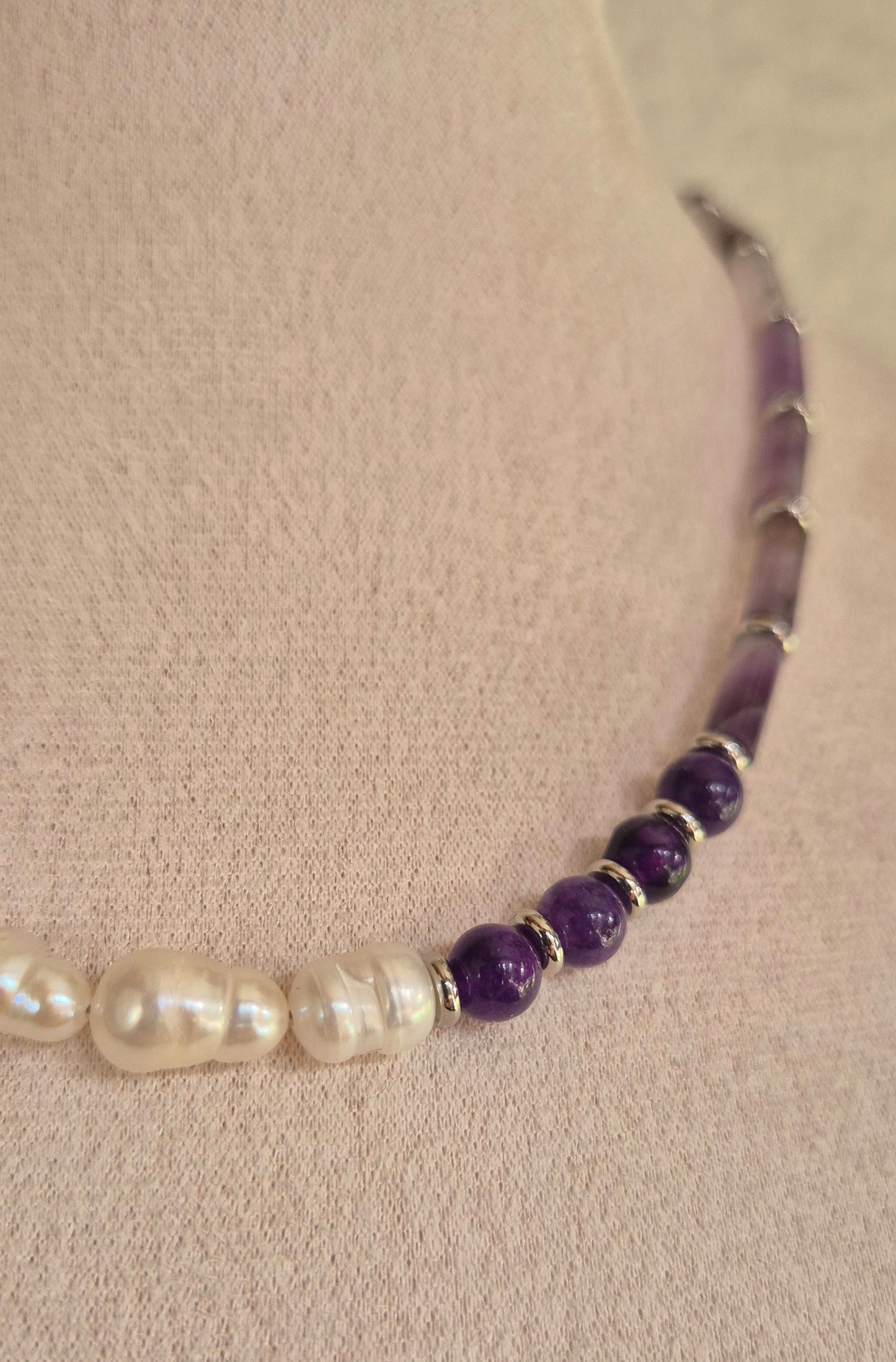 Collier améthyste et perles naturelles