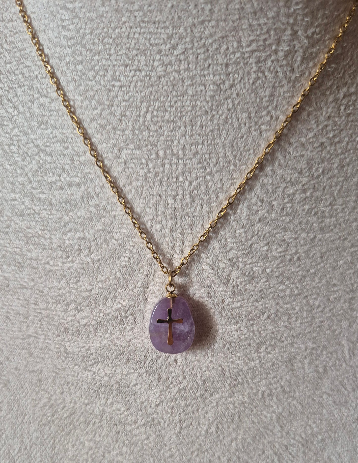 Collier doré & pendentif lilas
