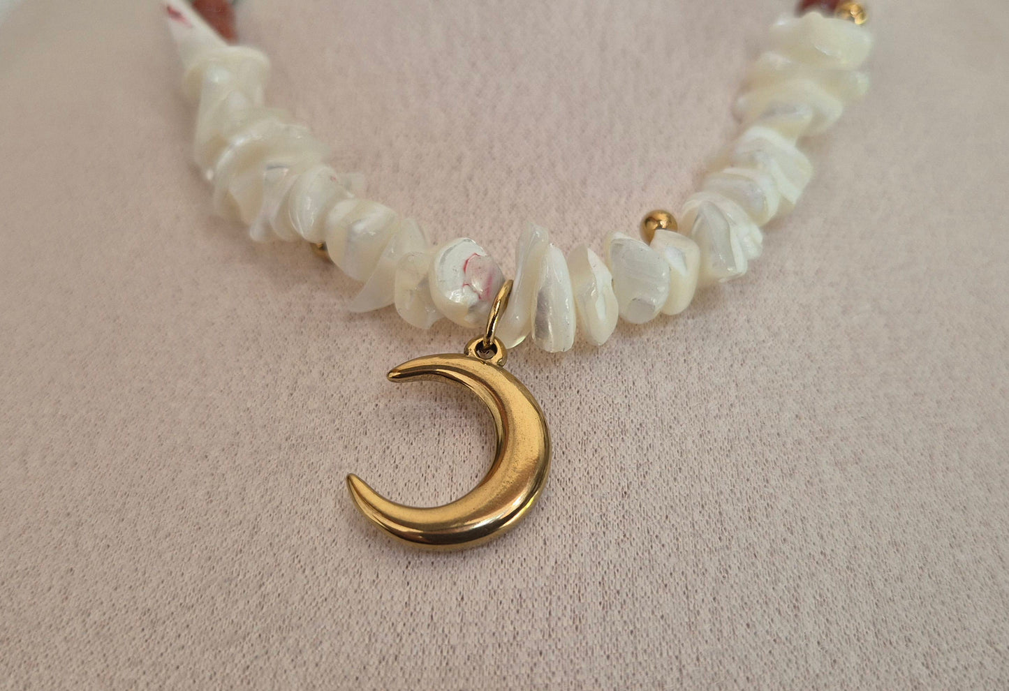 Collier pierres naturelles & lune