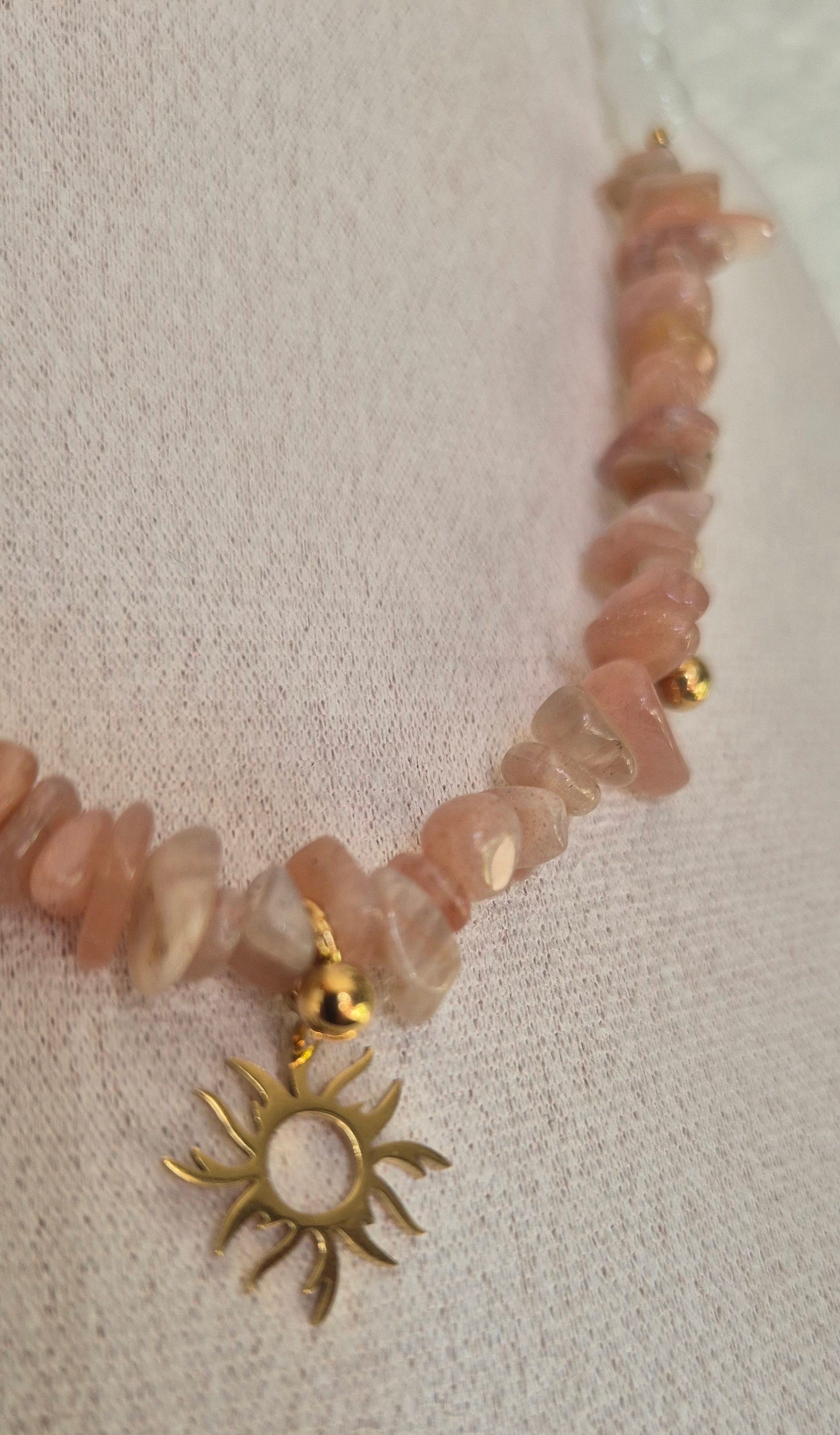 Collier pierre de soleil & oeil Grec
