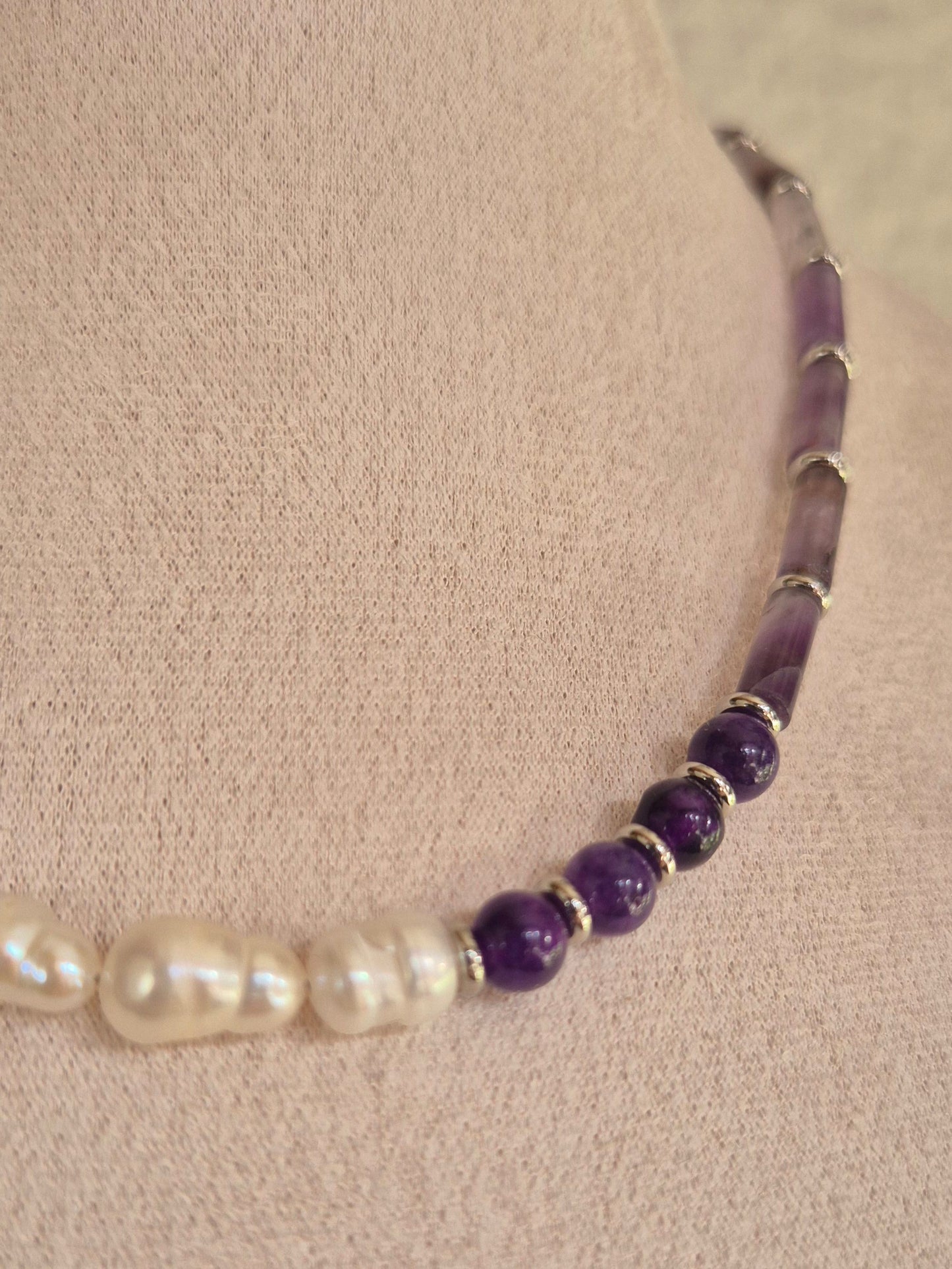 Collier améthyste et perles naturelles