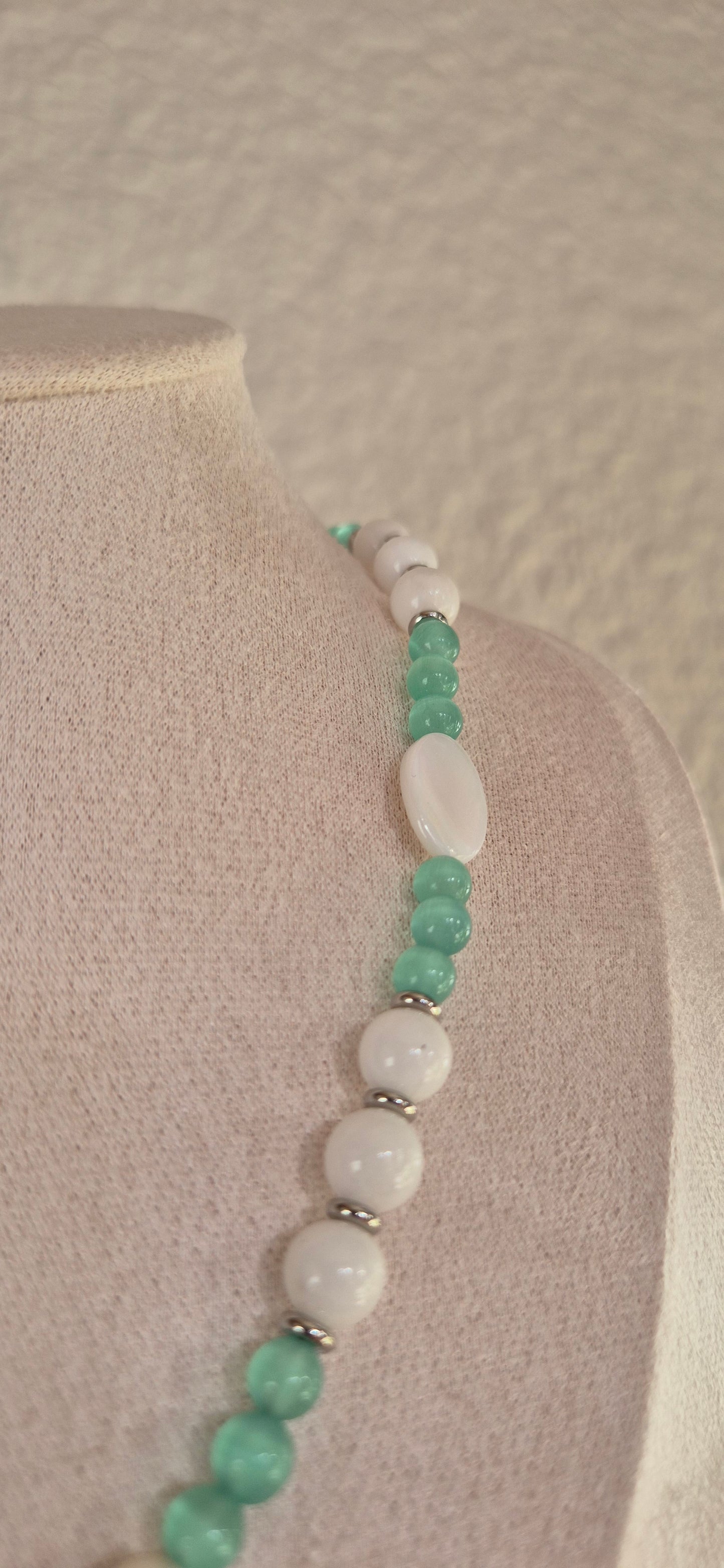 Collier aux éléments naturels