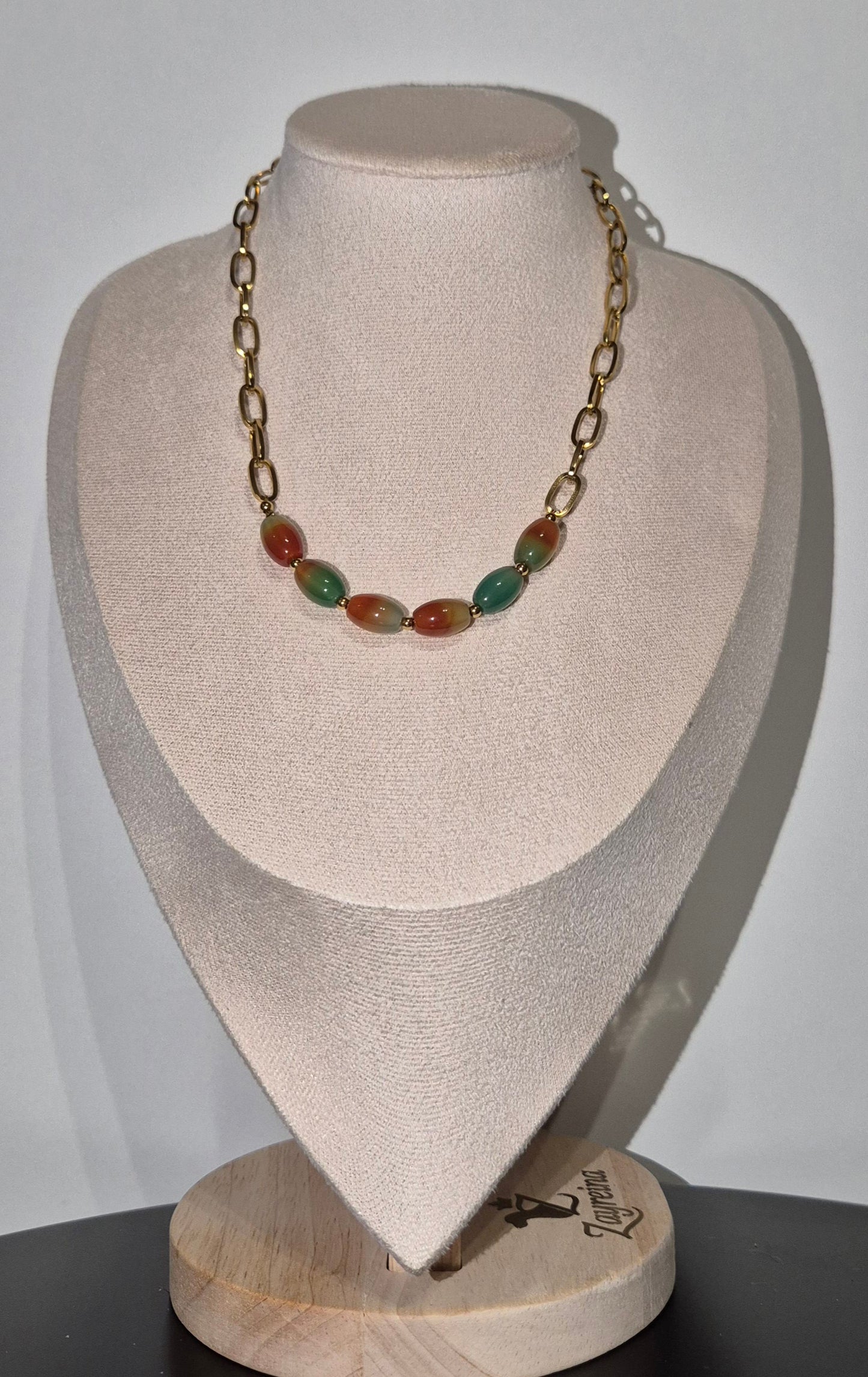 Collier chaîne dorée & agate peacock