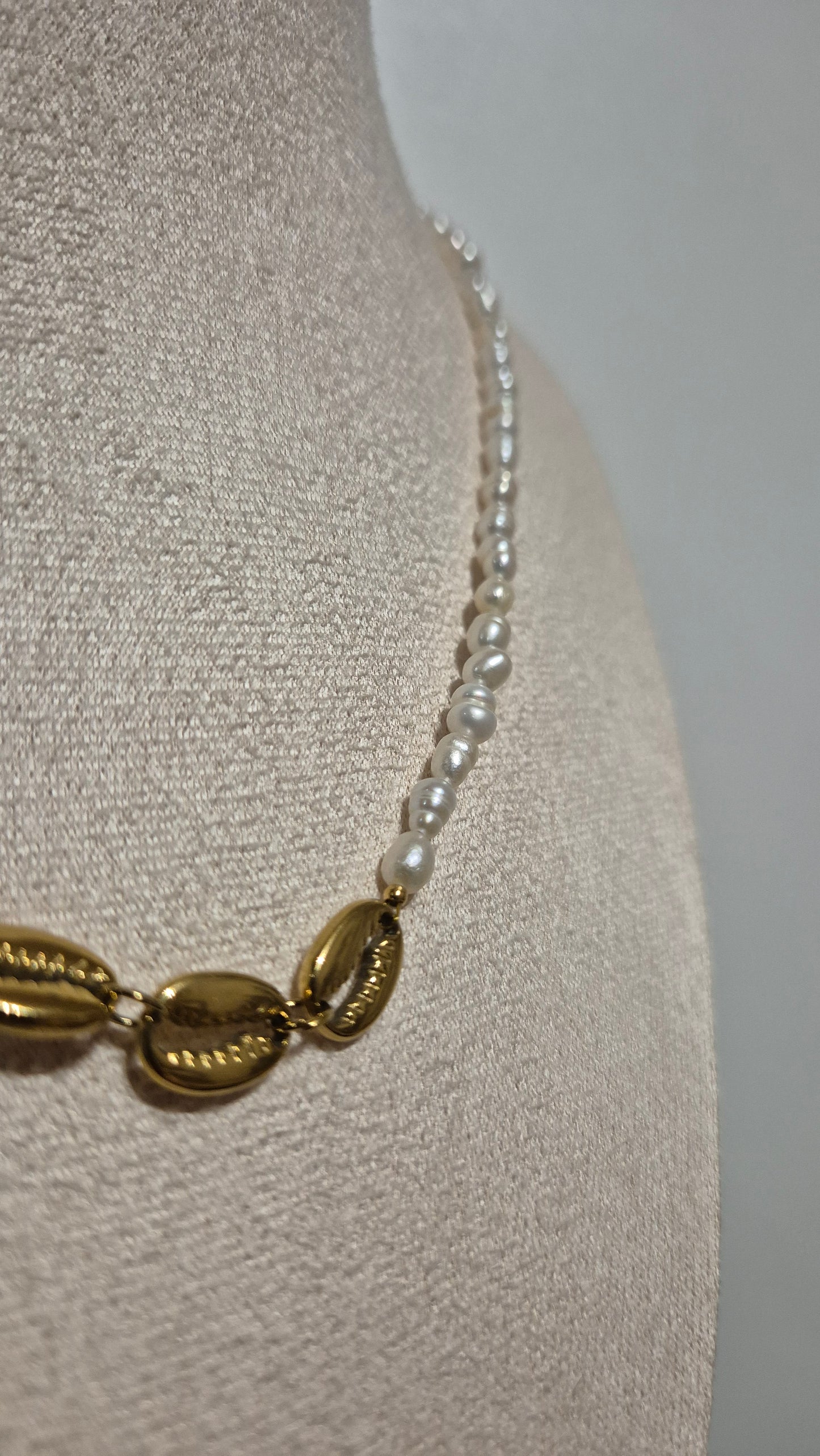 Collier perles & gemmes jaune-vert