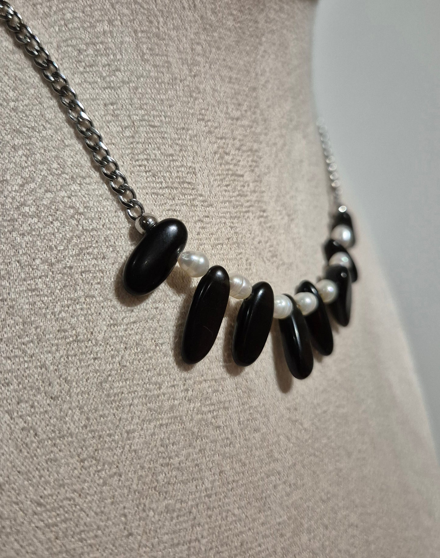 Collier agate noire & perles