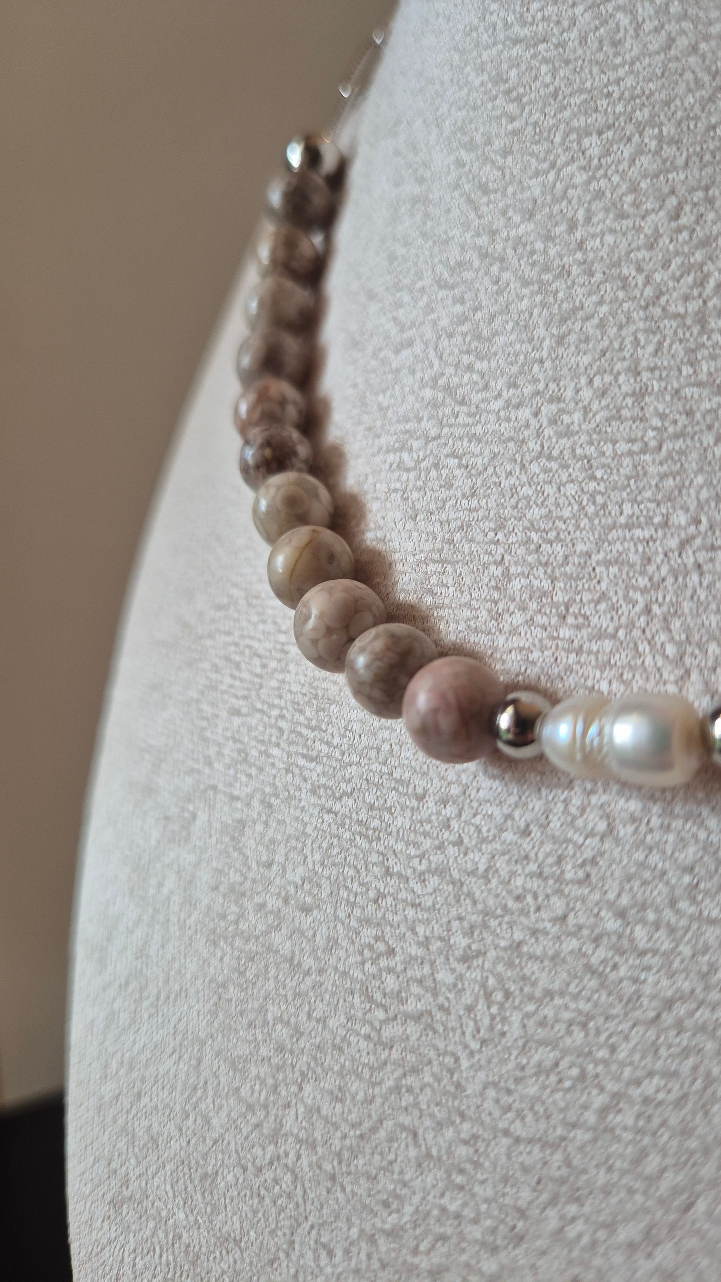 Collier chrysanthème & perle naturelle