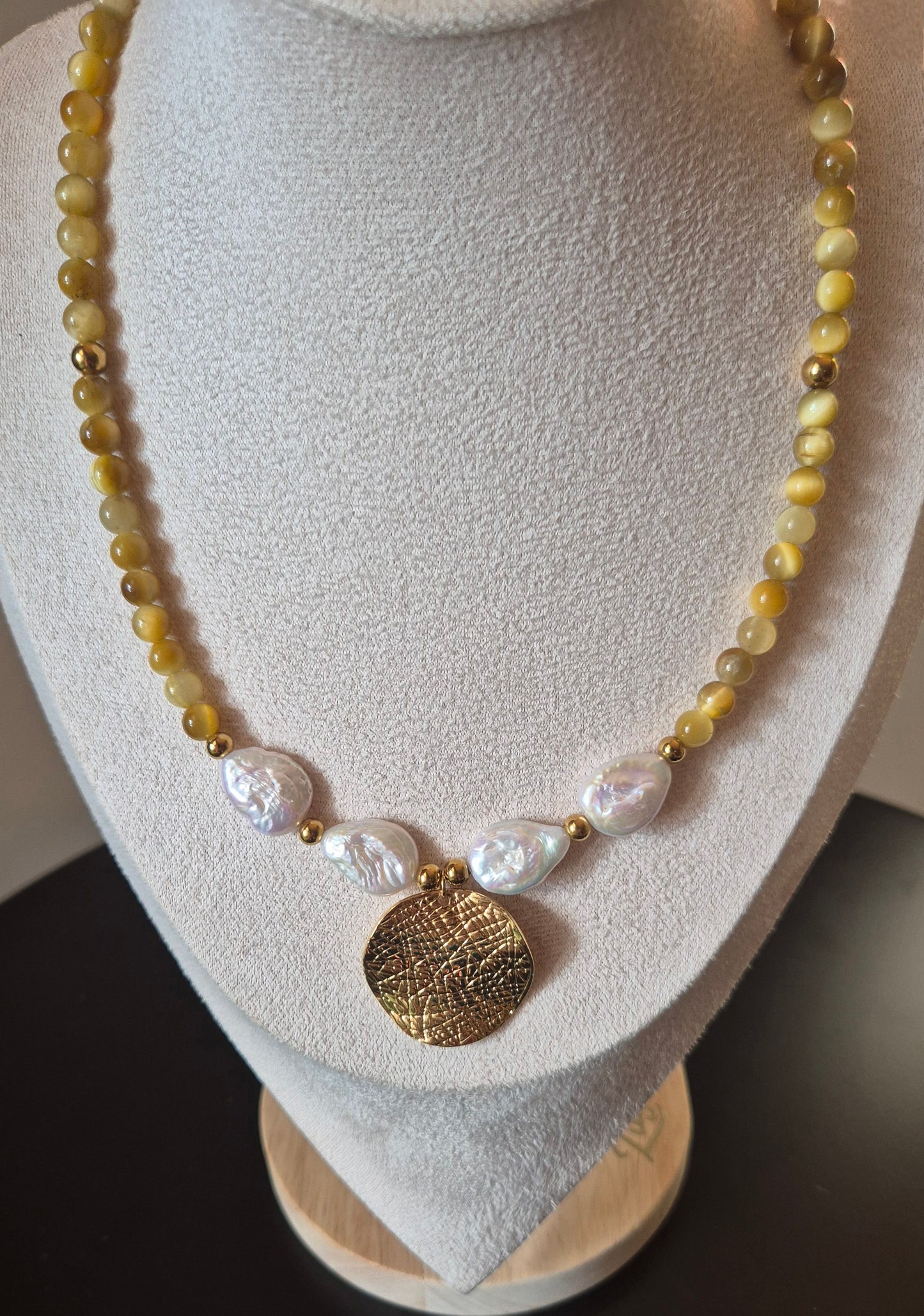 Collier oeil de tigre & perles baroques