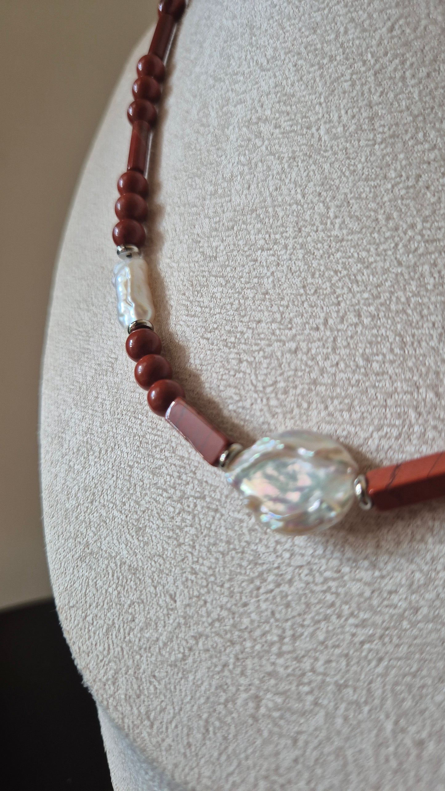 Collier jaspe rouge & perles naturelles